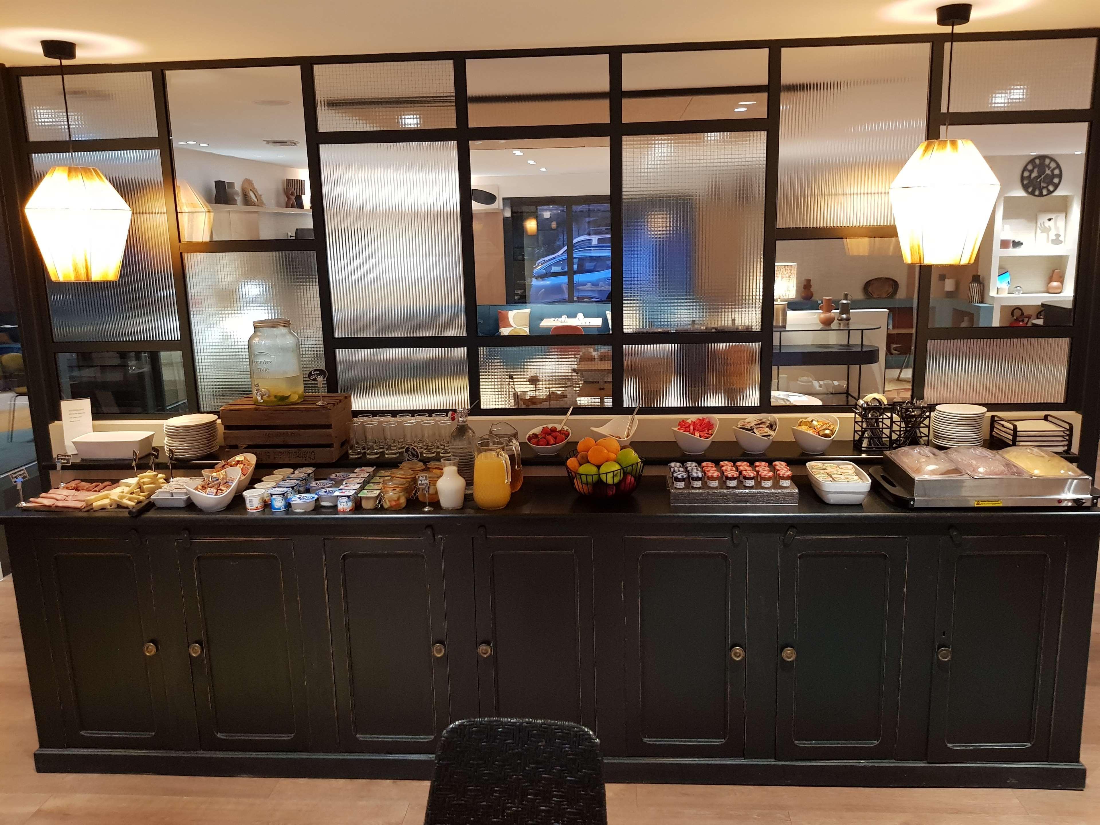 Kyriad Carcassone Ouest La Cite Экстерьер фото